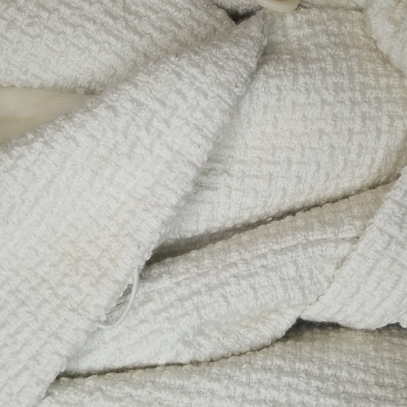 BCBG MAXAZRIA Womens Winter White Belted Short Coat Size Medium - Picture 2 of 13